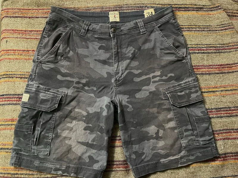 RELAXED Cargo Shorts Size 34