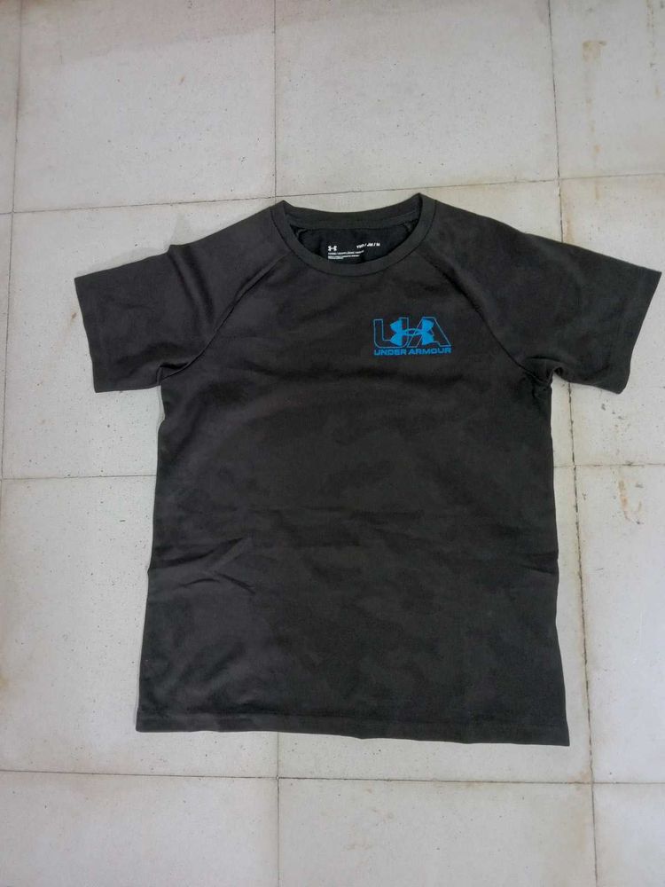 Under Armour T-Shirt
