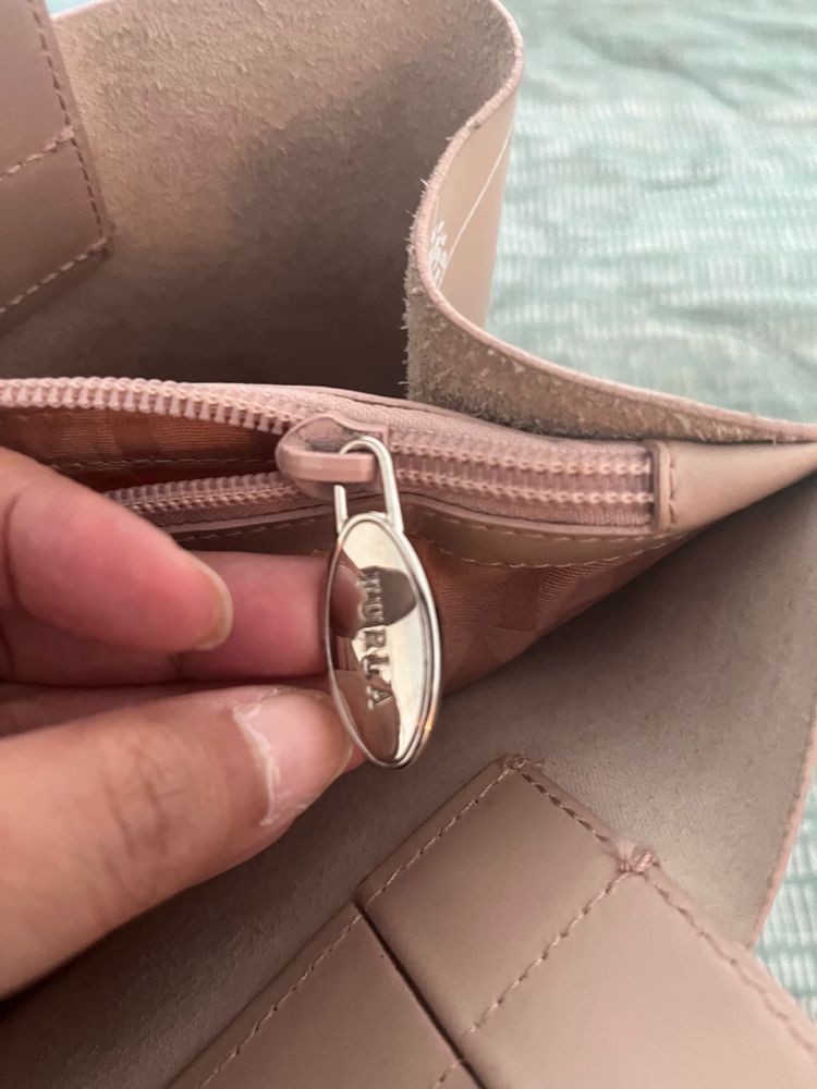 Furla Small Hansbag - Throaway Price