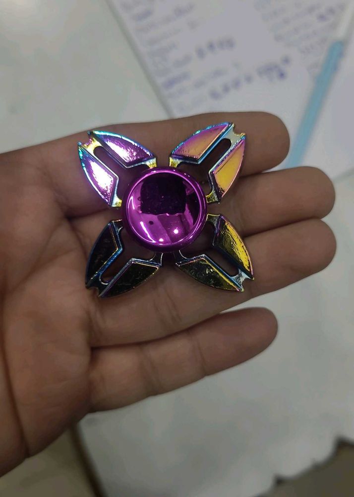 R4 Metal Hand Spinner with bearing