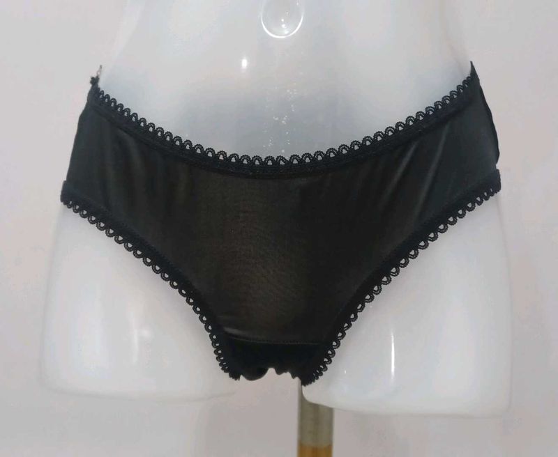 URBANIC Black Lace Trim Panties