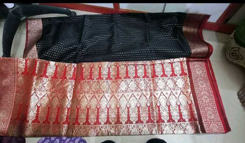 Tanchoi Banarasi Saree