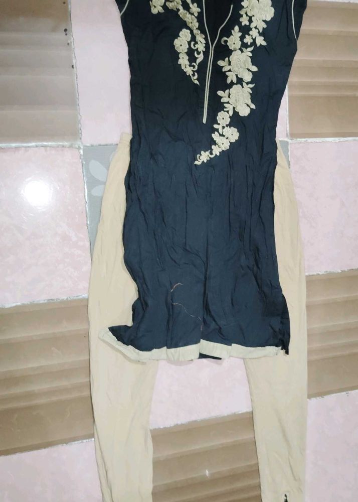 Embroidered Kurta Set