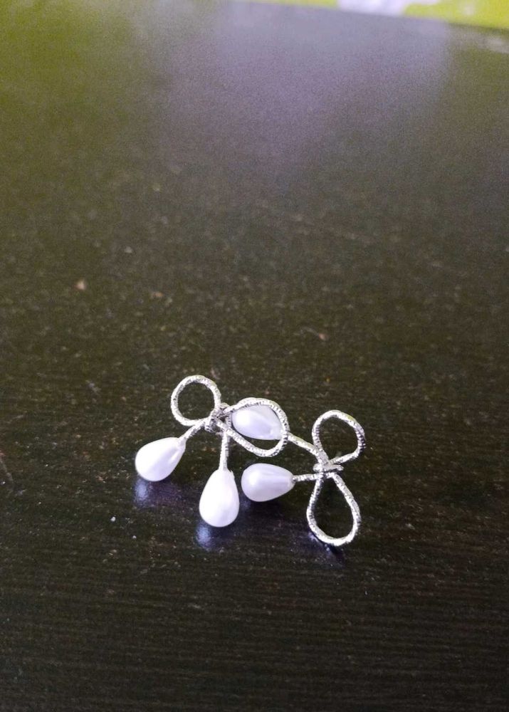 Cute Silver Tone Hair Clips