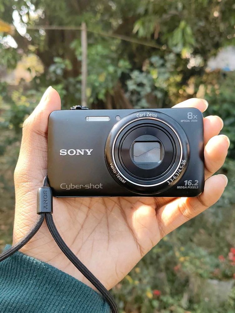 SONY CYBERSHOT DSC-WX80 CAMERA