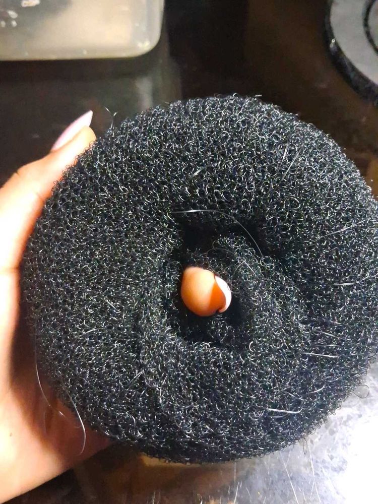 donut bun for hairstyle