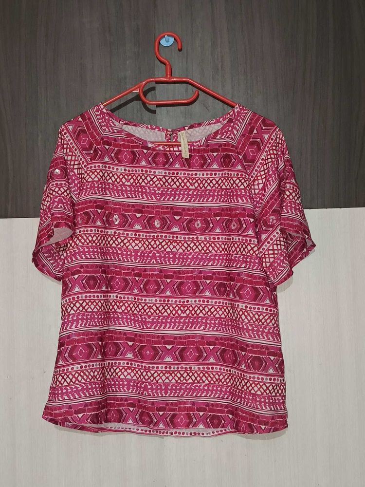 Pink Geometric Print Short Sleeve Top