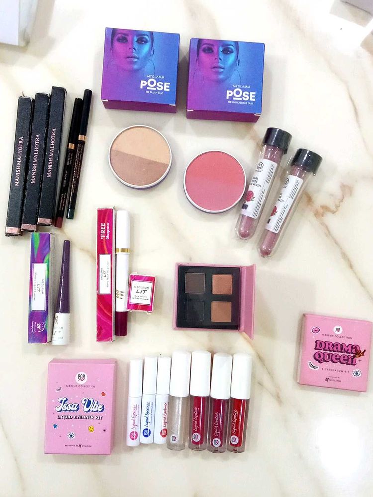 Loot! Makeup Kit 18 Products