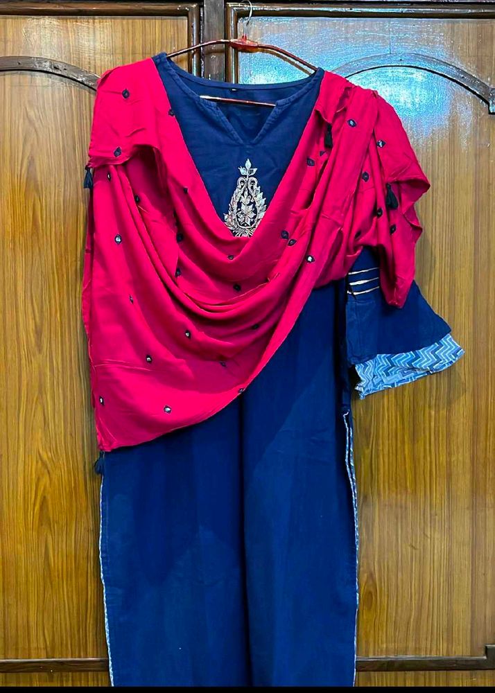 Blue &amp; Pink Kurta Set