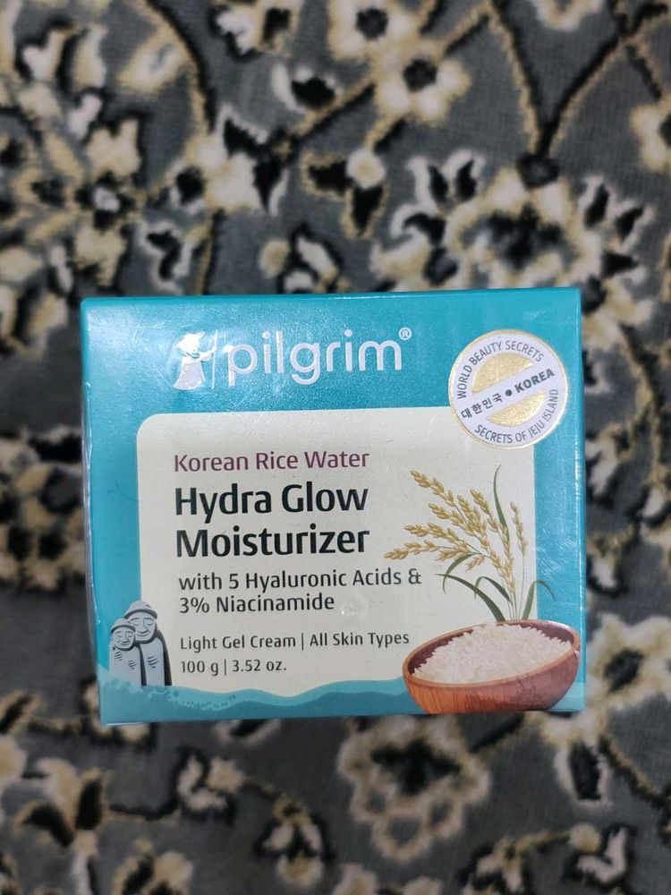Pilgrim Hydra Glow Moisturizer