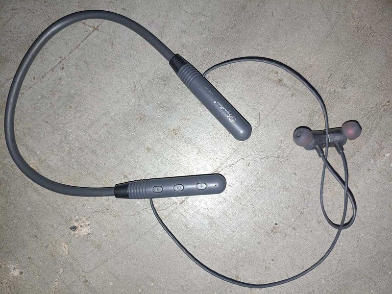 2 Wireless signature Bluetooth Earphones