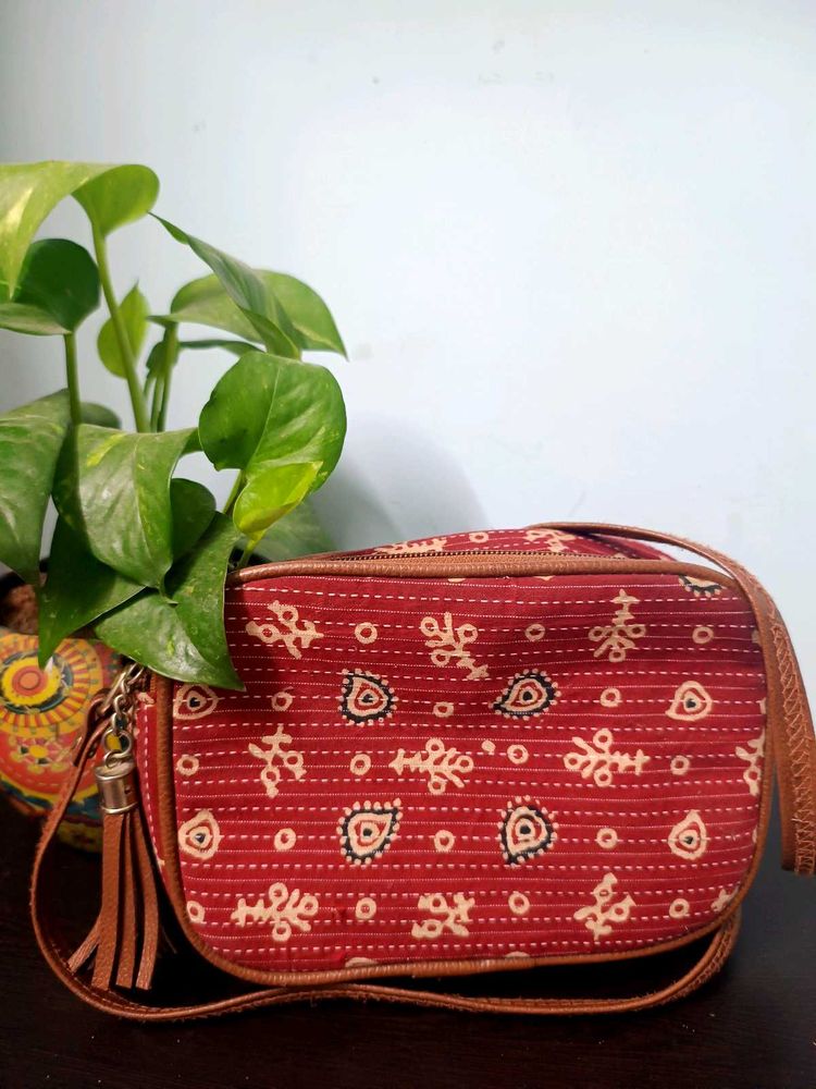 Red &amp; White Patterned Crossbody Bag
