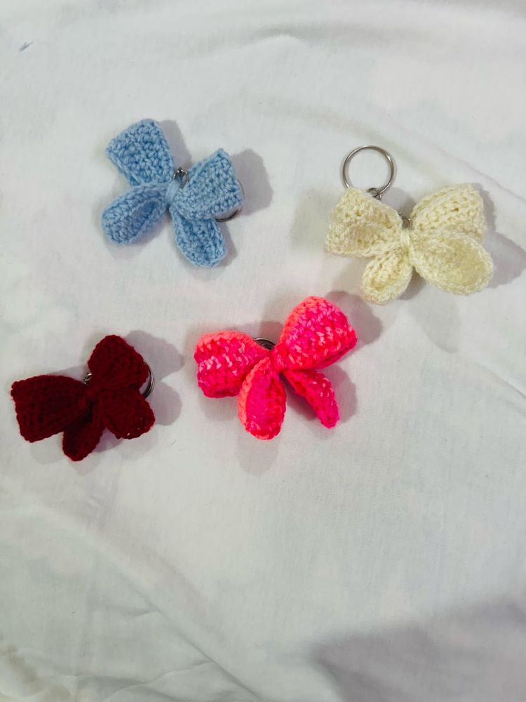 4 crochet Bow Keychains