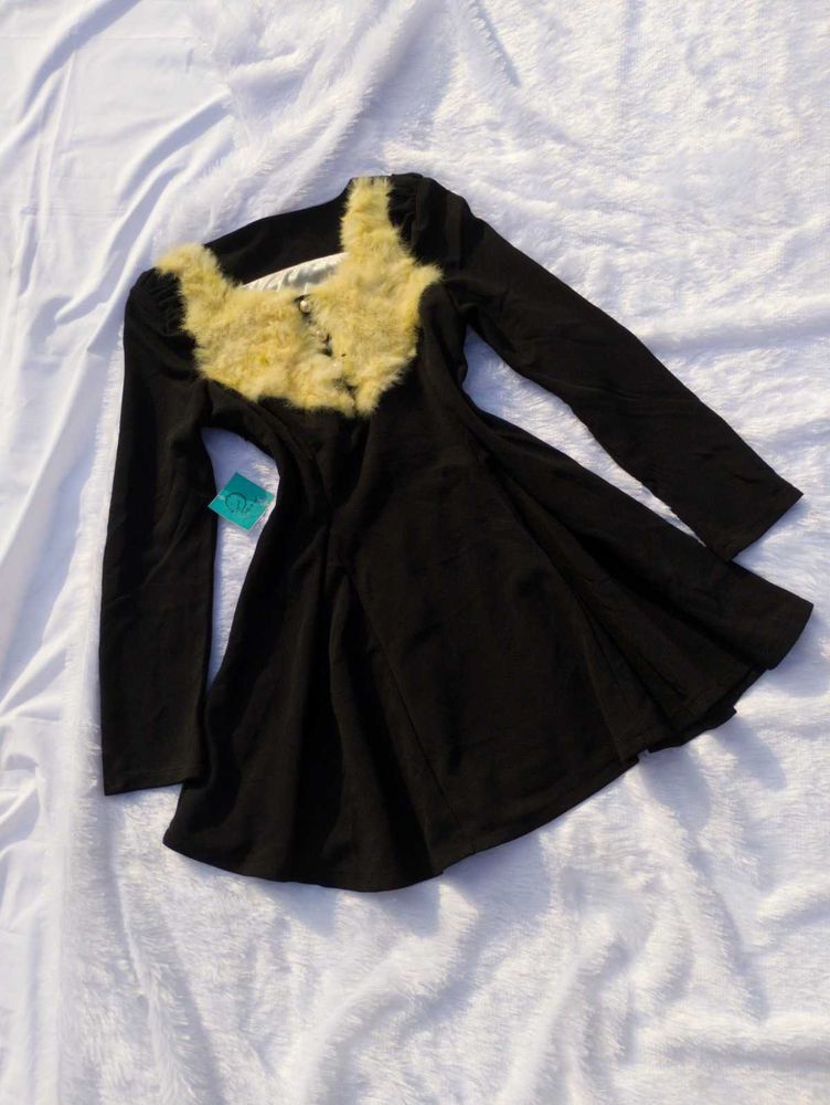 ❤️‍🔥Korean Black Dress w/ Fur Detail❤️‍🔥