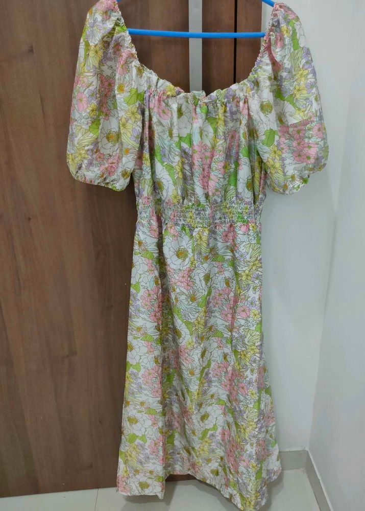 Floral Print Midi Dress🌸☘️