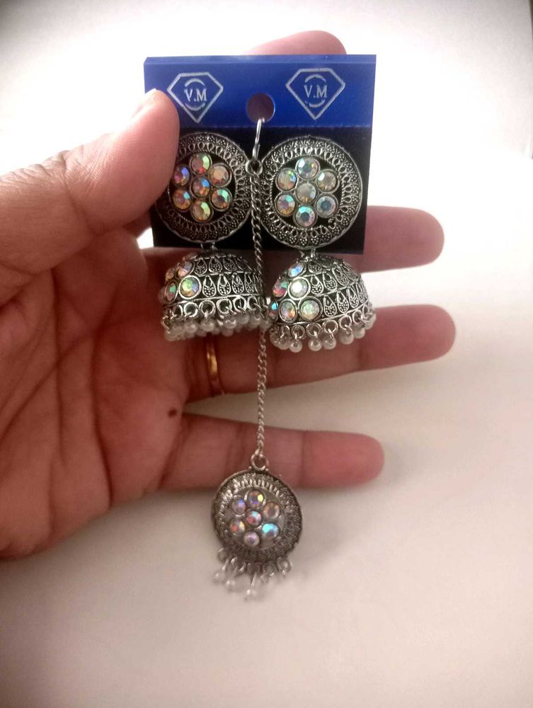 Jhumka Earrings with maang teeka