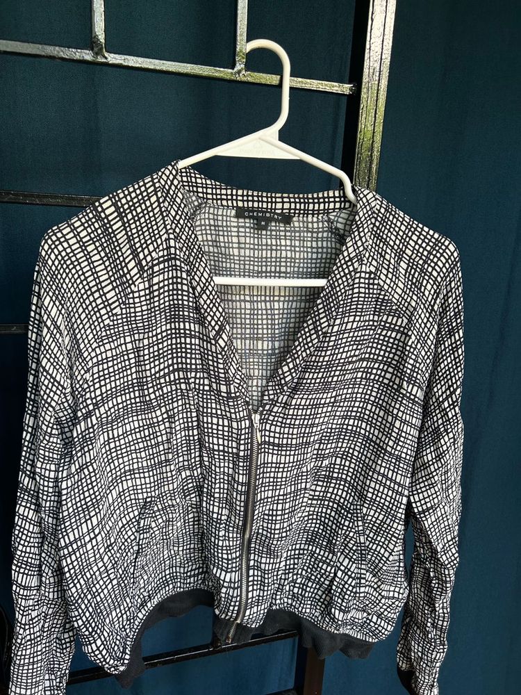 Checkered Zip-Up Lightweight Jacket
