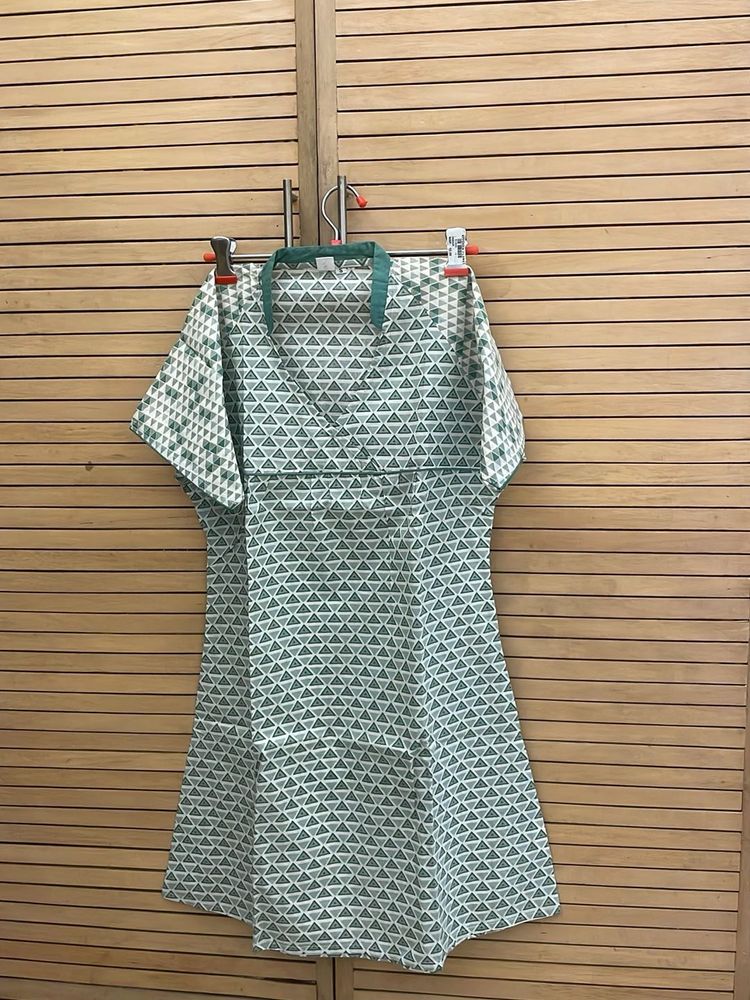 Patterned Green Tunic ( New, Unused)