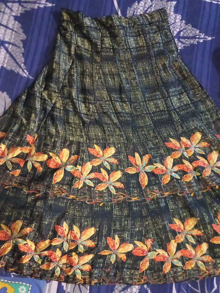 Floral Print Midi Skirt