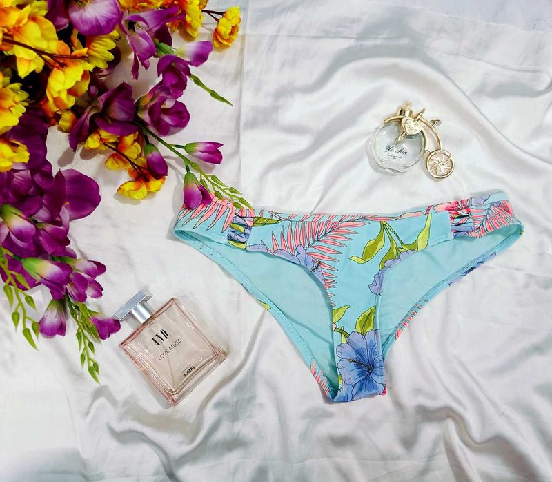 🇳🇿💫♥️Floral Bikini Bottom