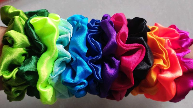 Best Quality Hair Scrunchies 🎀 5 Piece