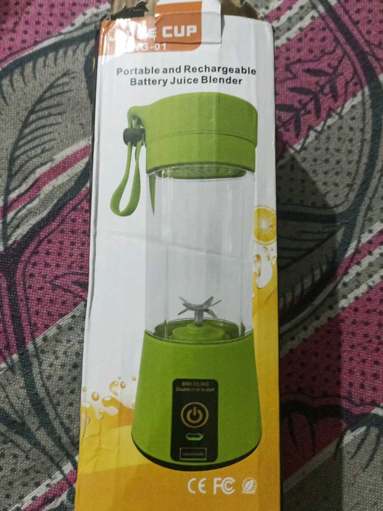 Portable And Rechargeable Battery Juicer Blender