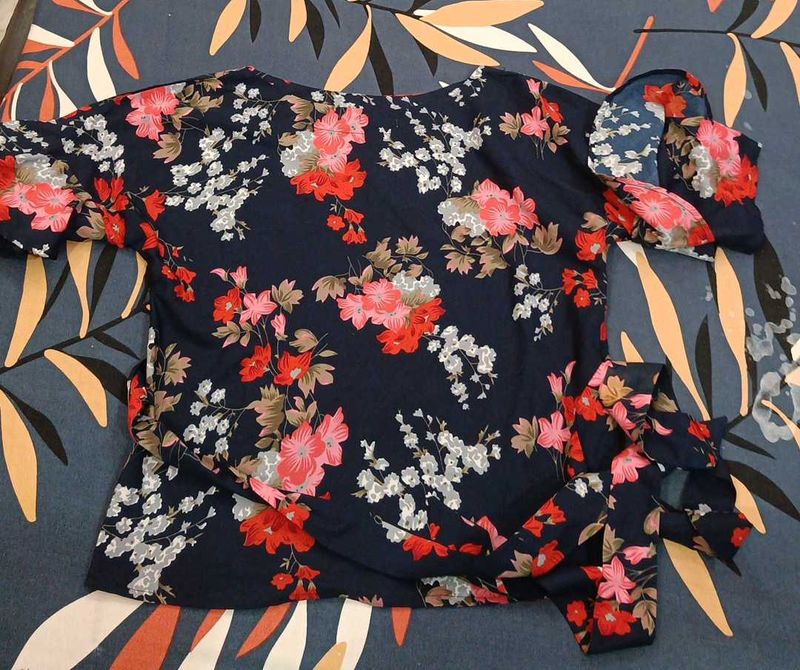 Floral Print  Waist Tie Up Top