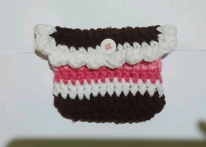 Handmade kawai crochet neopolition pouch,