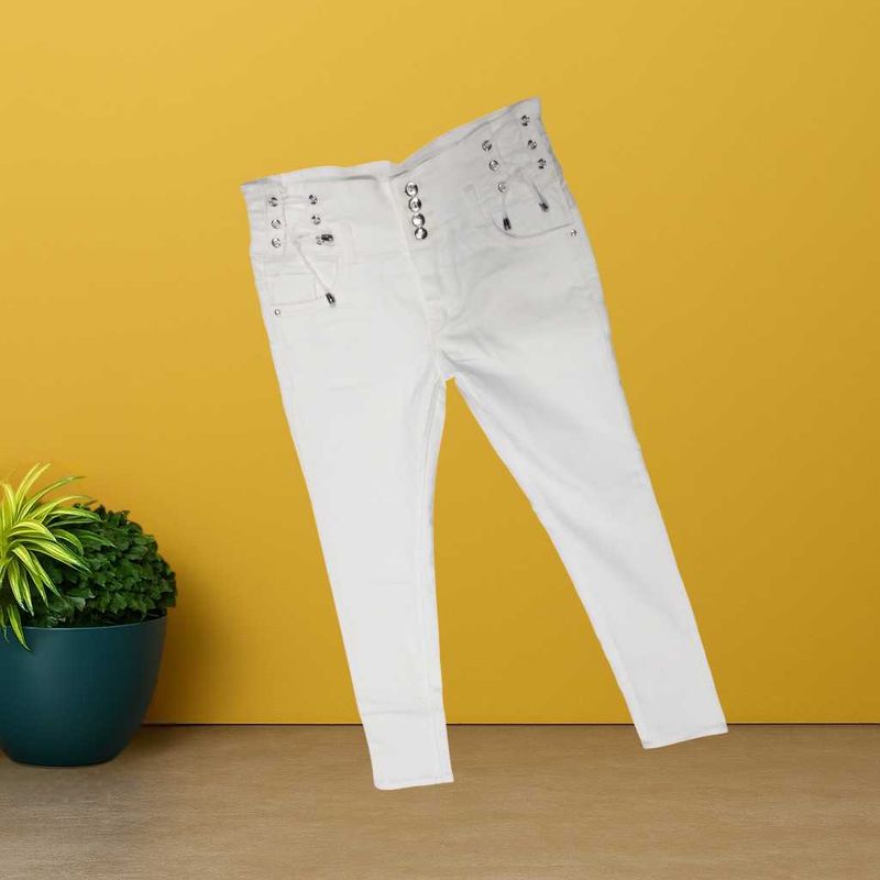 Women withe skinny jeans size 32 (O-80)