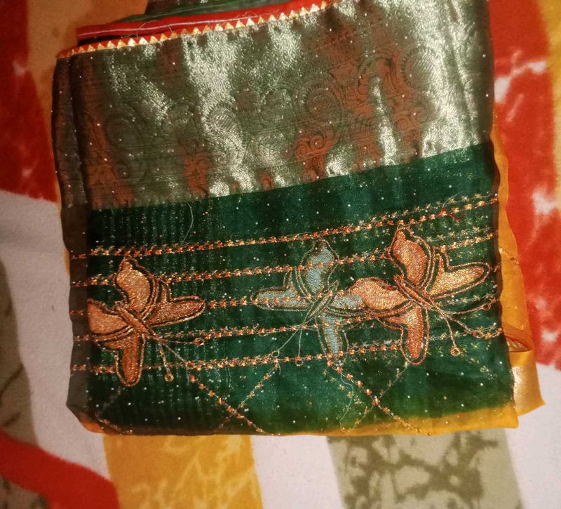 Dhamakedar Offer Ke Sath New Saree 💥💥
