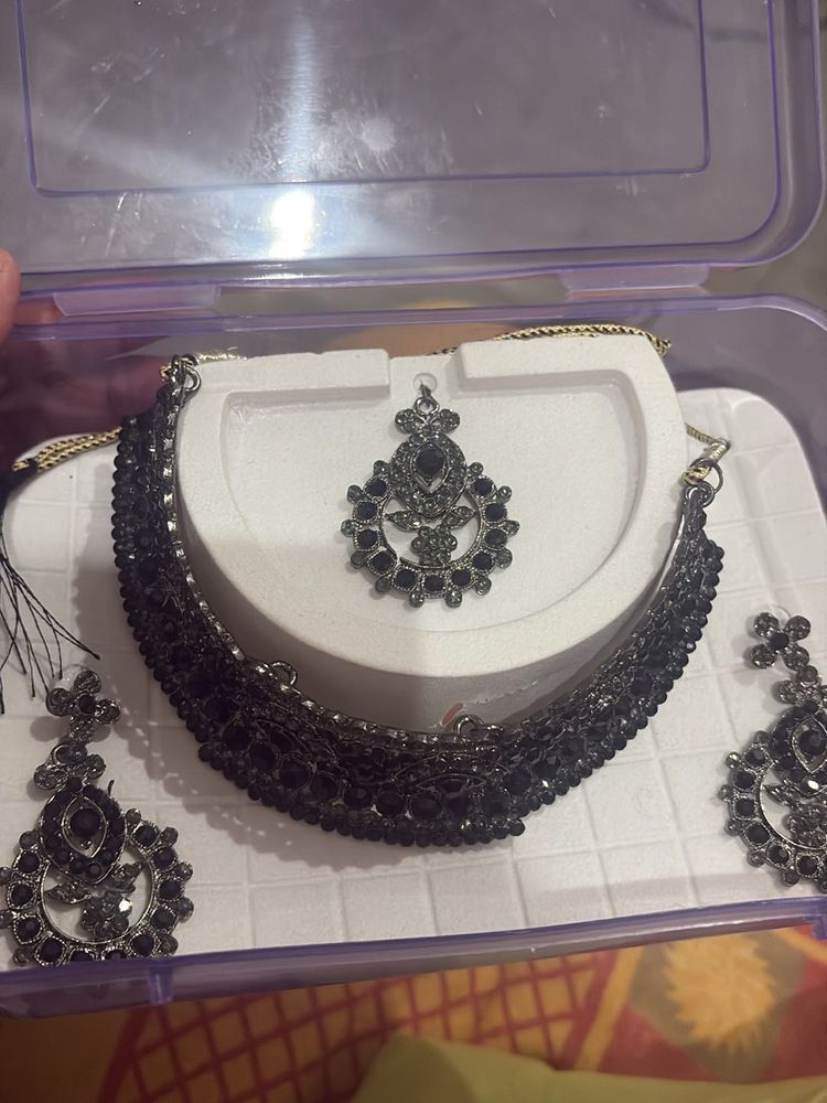 Elegant Jewelry Set