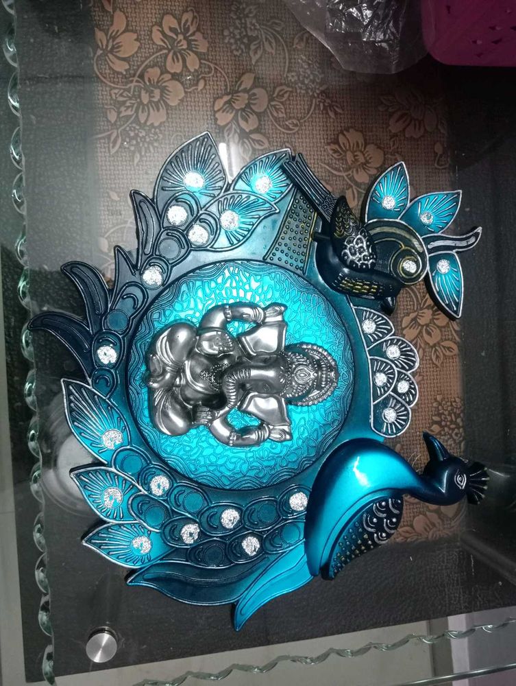 Ganesha Idol Showpiece acrylic