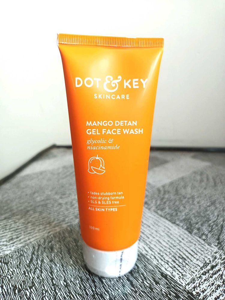 Dot &amp; Key Mango Detan Gel Face Wash - 100 ML