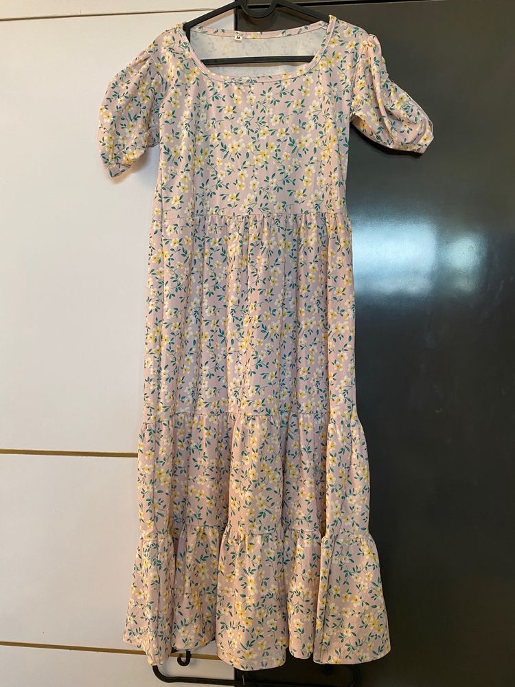 Floral Summe Midi Dress 👗 Tag Removed But It’s New Not Even Worn Once