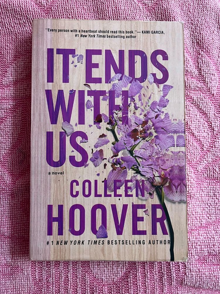It Ends With Us by Colleen Hoover