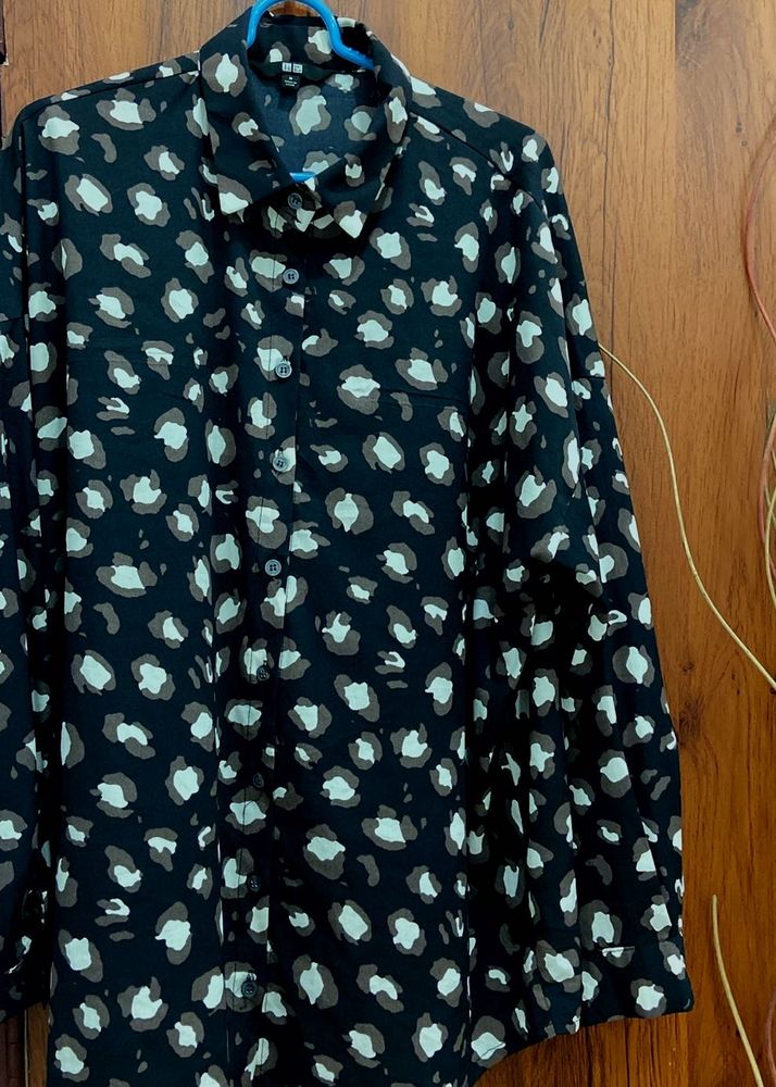 Uniqlo Shirt
