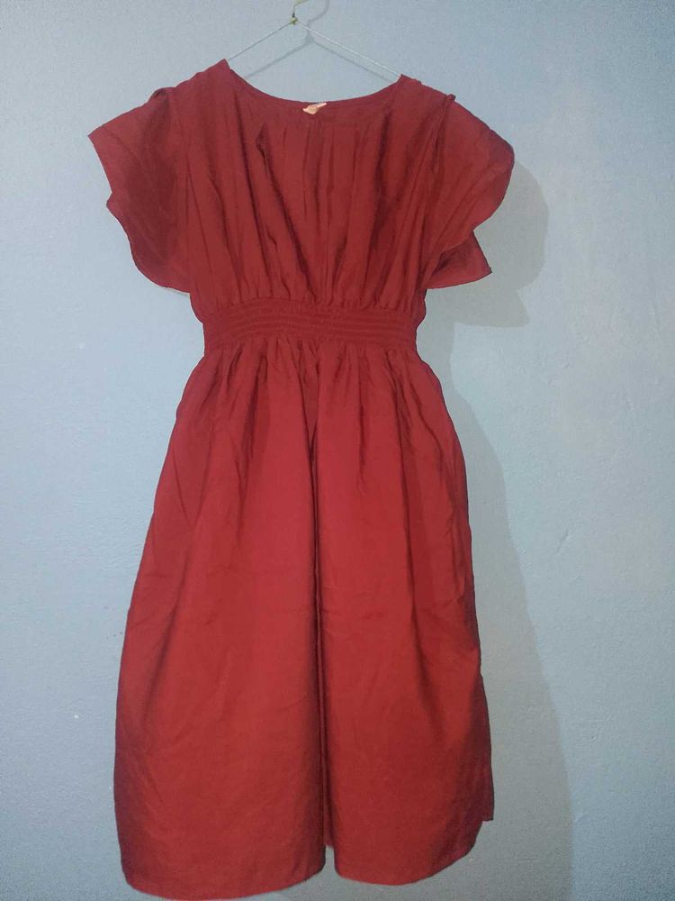 Chic Red Midi Dress
