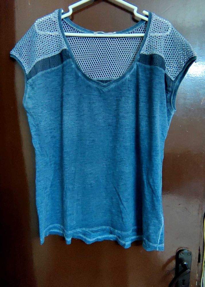Dyed T-Shirt with Net Detail