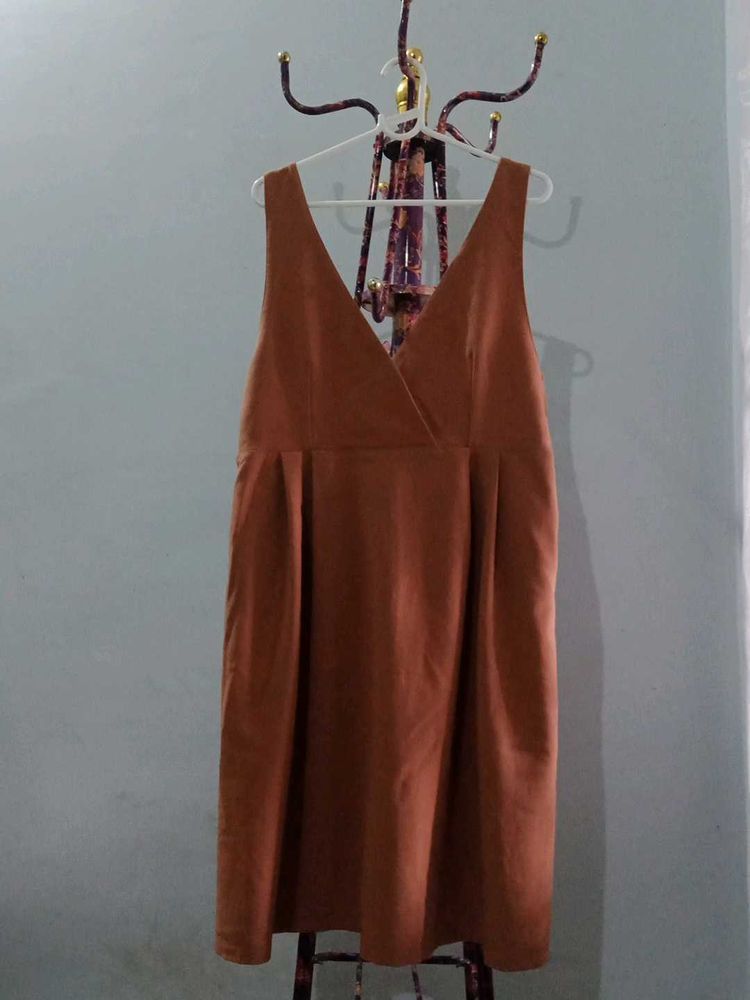 Brown Sleeveless Dress