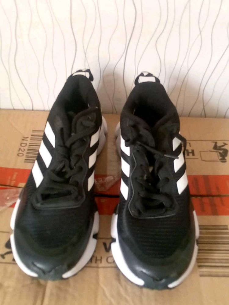 Adidas Climawarm Black &amp; White Sneakers