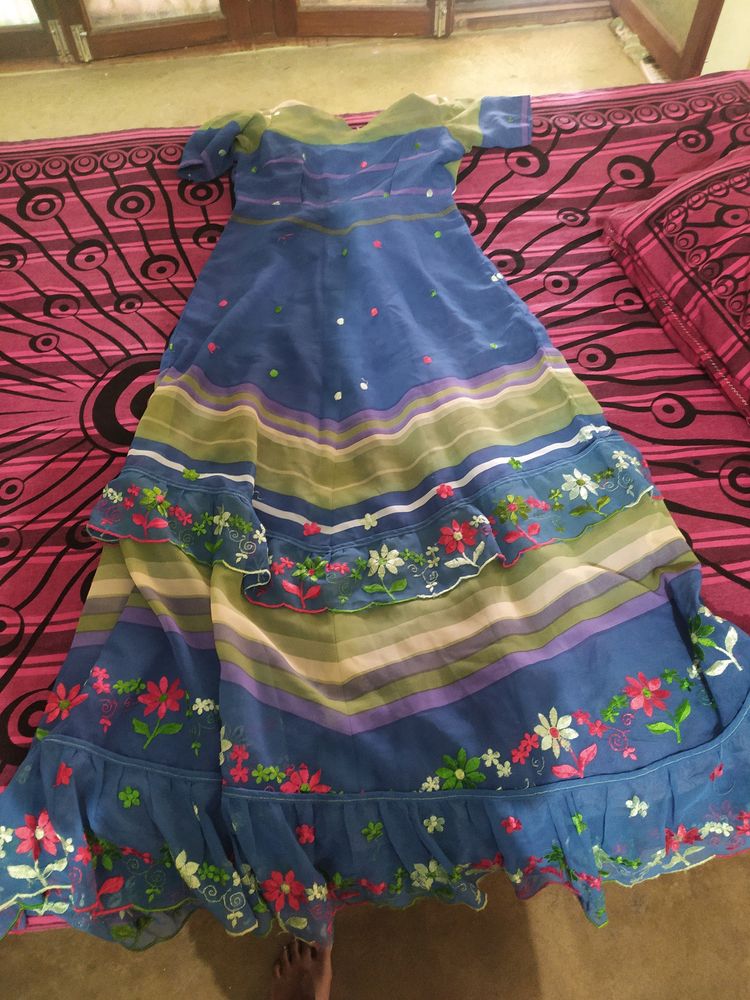 Stitched Grown Perfect Fitting  With Zip
