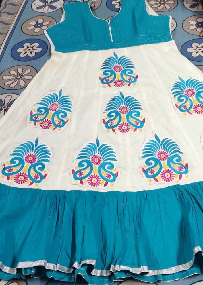 White and Blue Cotton kurti with Embroidered Motif