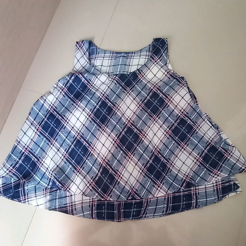 Sleewless Fancy Top