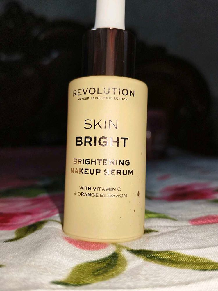 Makeup Revolution Skin Bright Serum