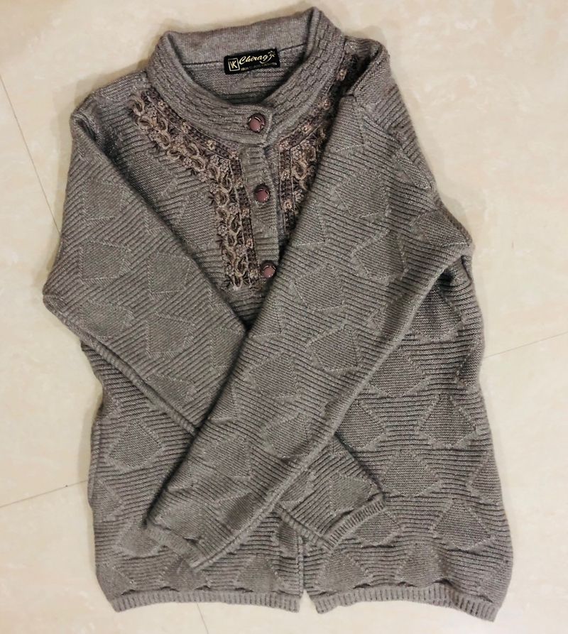 BRANDNEW LUXURY SWEATER