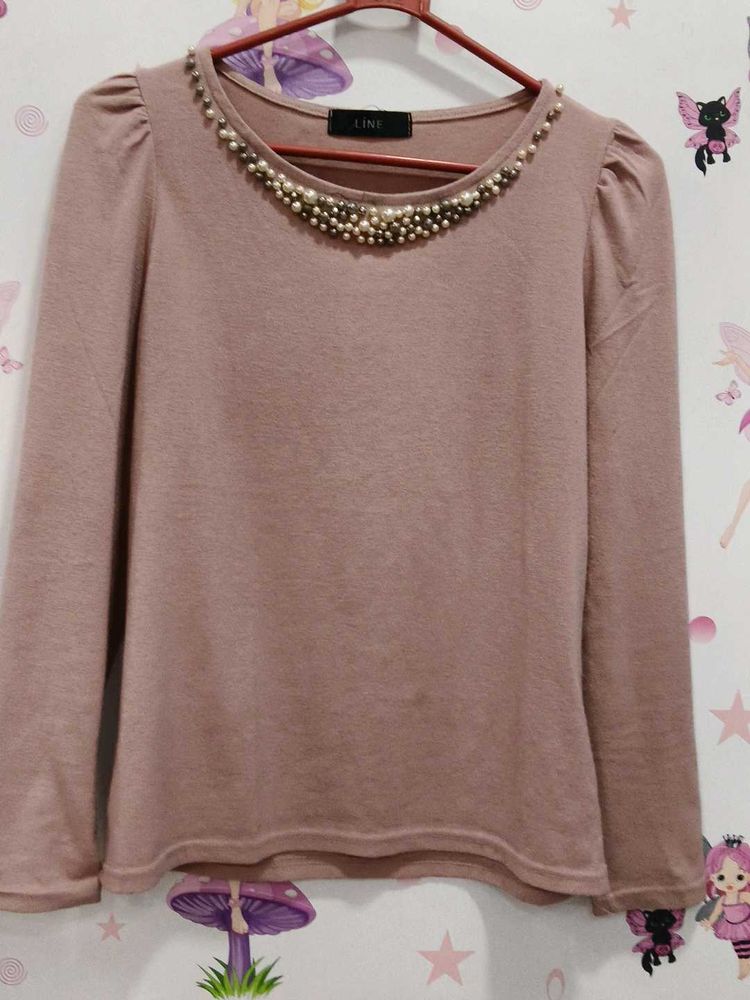 Elegant Pink Sweater with Pearls