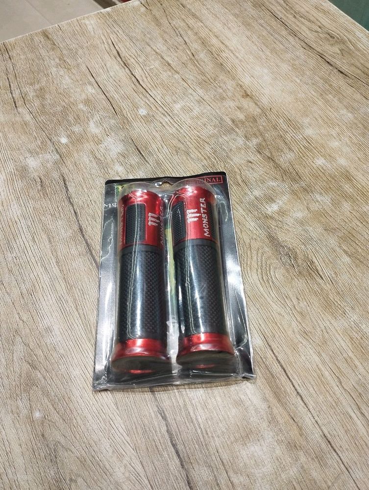 MONSTER HAND GRIP FOR TWO WHEELS