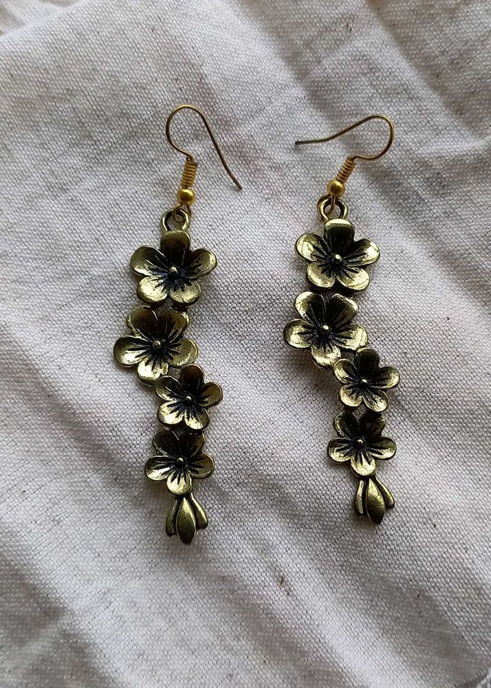 Flower Dangle Earrings
