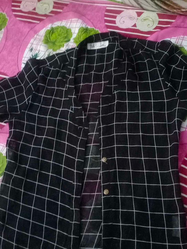 Grid Pattern Button-Down Top