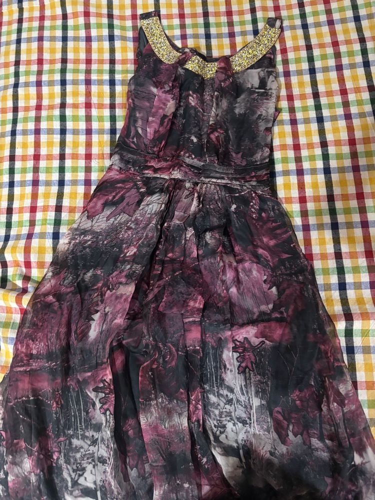 Elegant Sleeveless Maxi Dress